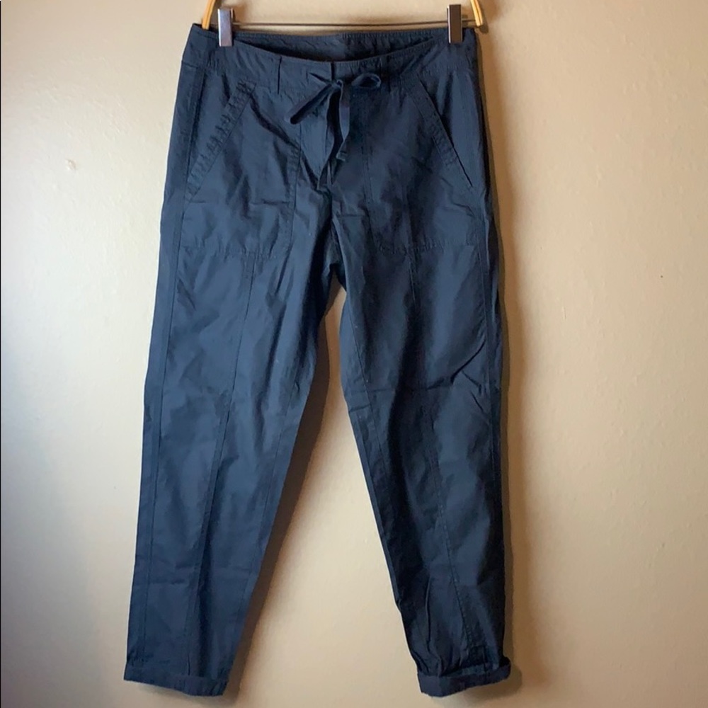 Ann Taylor Loft women's cropped capri pants Sz 2